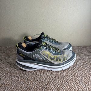 HOKA ONE ONE BONDI 4 Shoes Men’s Size 10 Gray Running Sneakers Outdoor Gorpcore